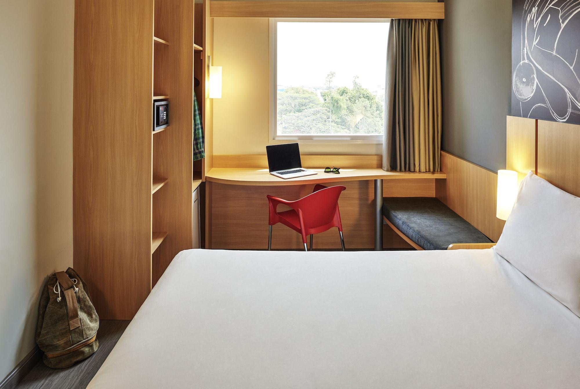 B&B Hotel Orly Rungis Aeroport 3 Etoiles Esterno foto